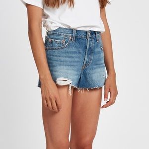 501 Levi’s jean shorts